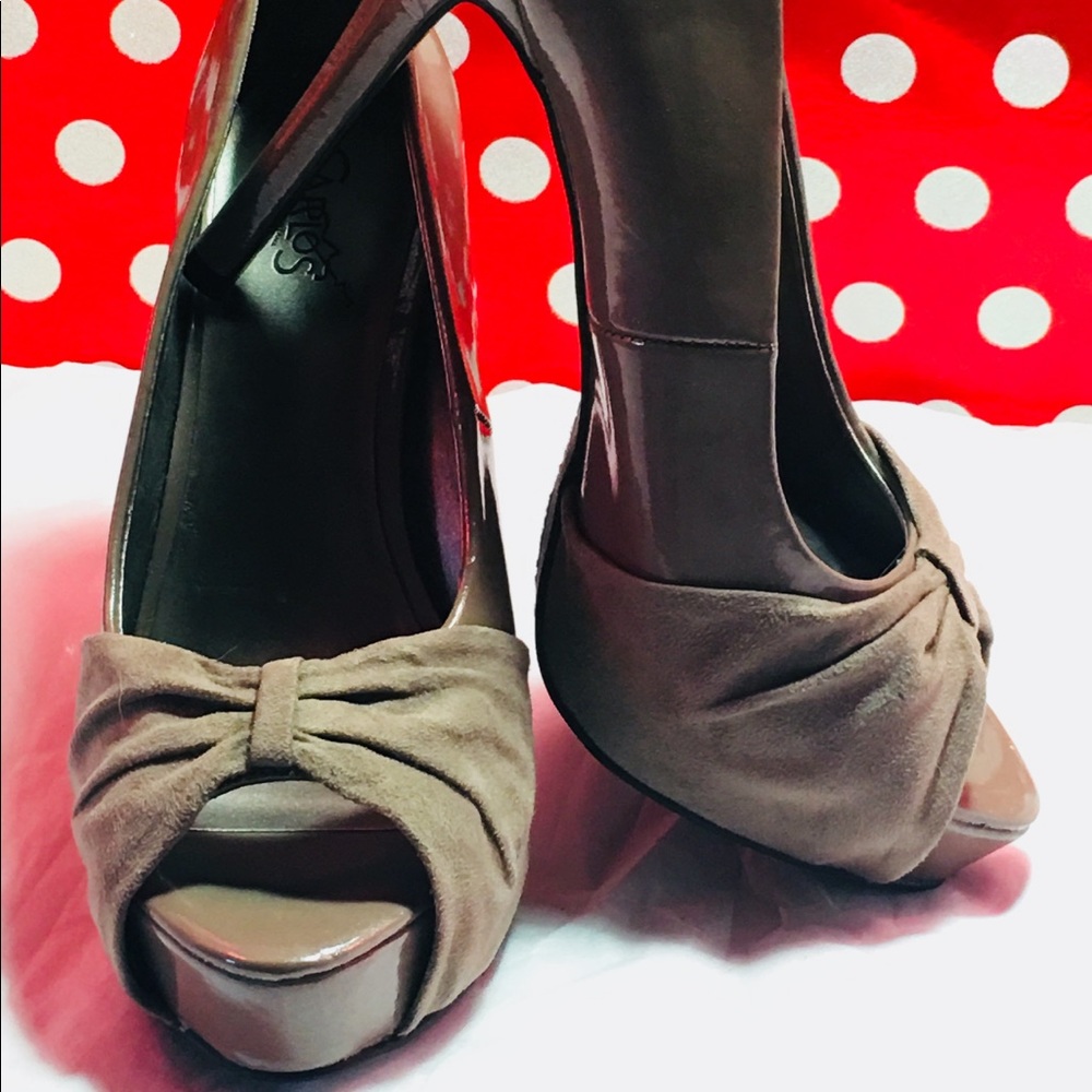 Carlos by Carlos Santana Size 8 Heels